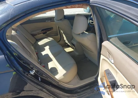 2010 Honda Accord 2.4 Ex-L z USA, uszkodzony, nr VIN 1HGCP2F86AA164965